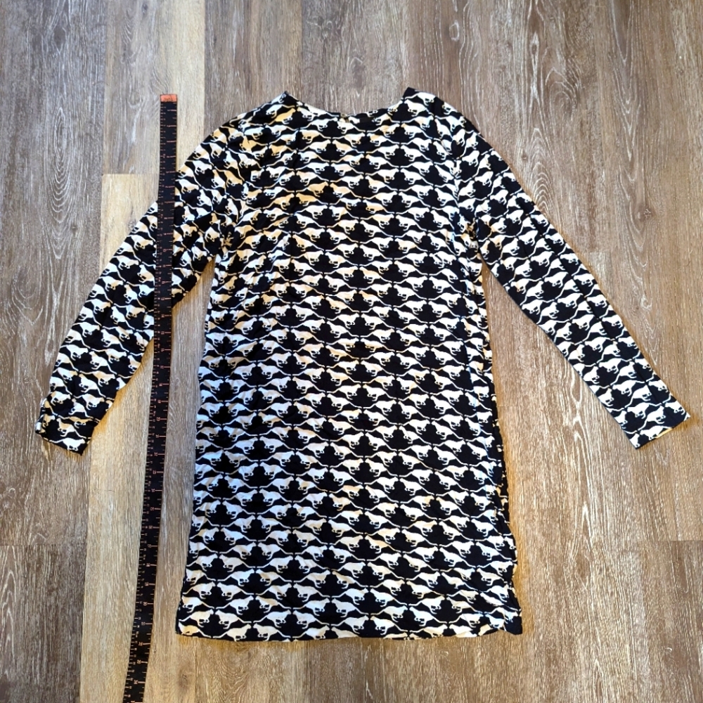 H&M Black and White Long Sleeve cat dress size 2